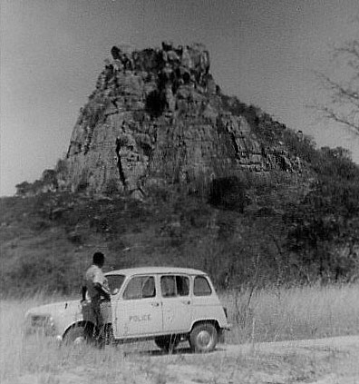 Renault 4 at Lalapanzi